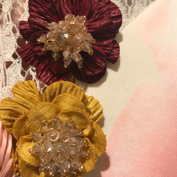 Suits - Picture 2 of 2